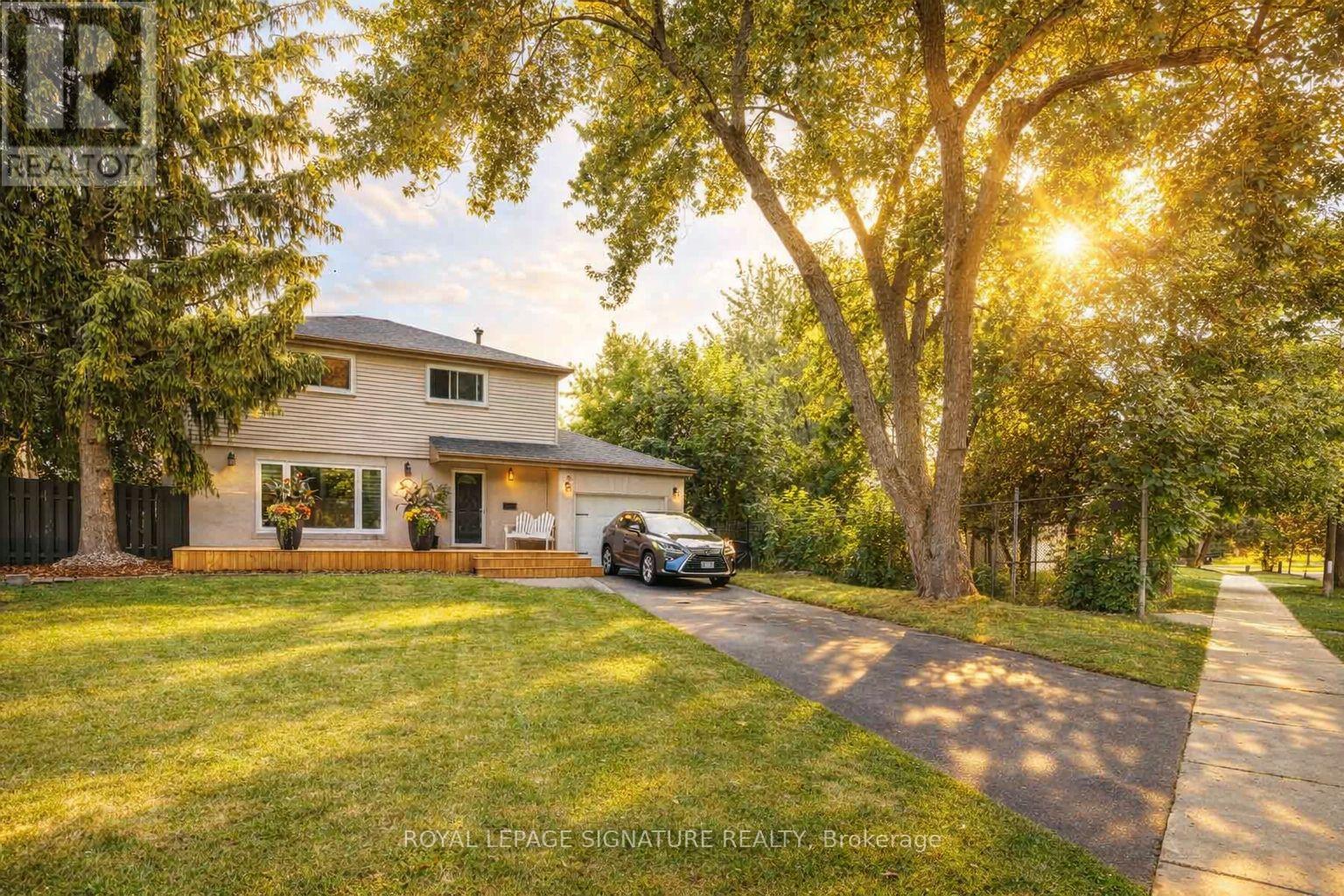 105 Catalina Drive, Toronto, Ontario  M1M 1K7 - Photo 2 - E12898878