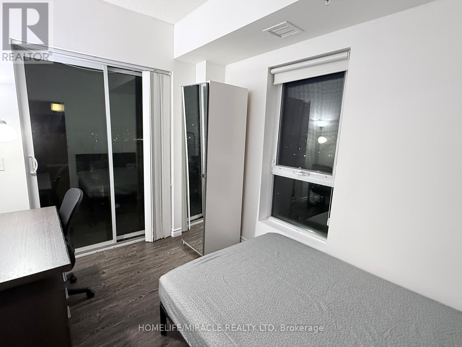 1202 - 158 King Street N, Waterloo, Ontario  N2J 0E5 - Photo 15 - X12902552