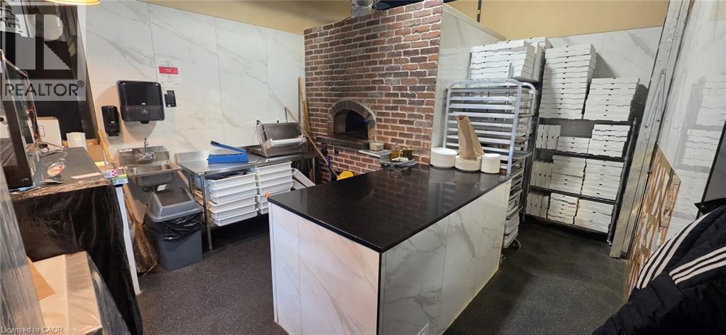 645 Westmount Road E Unit# 8, Kitchener, Ontario  N2E 3S3 - Photo 13 - 40818019