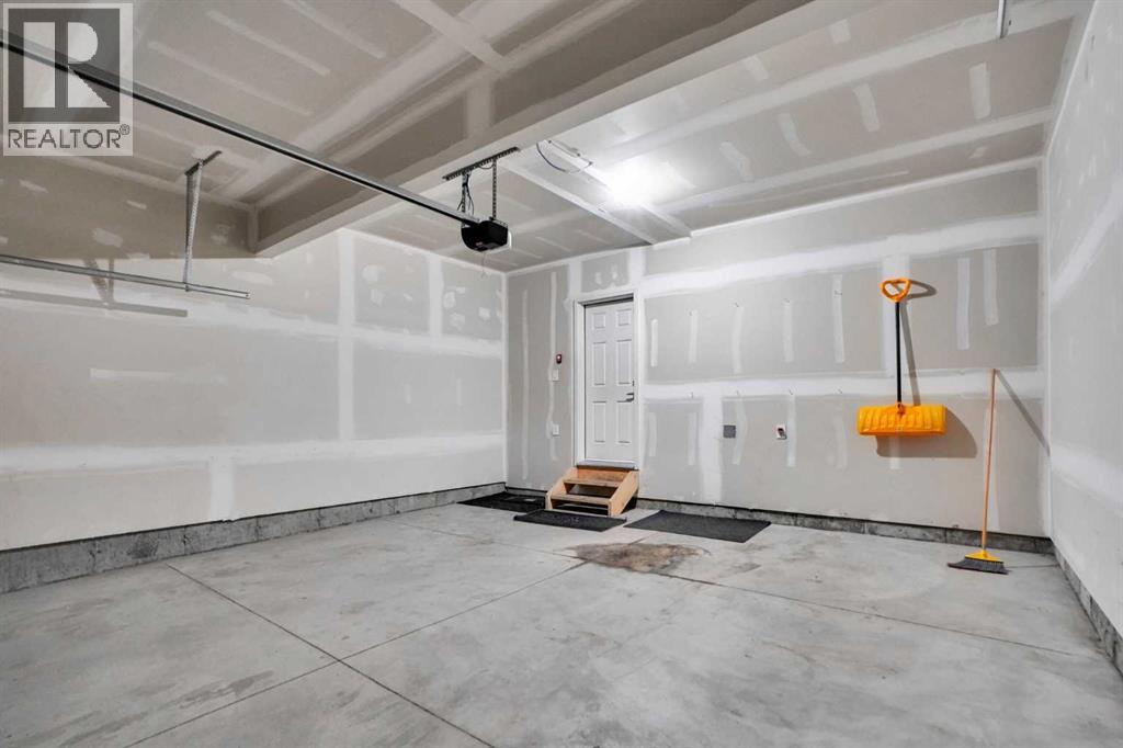 216 Windbury Lane SW, Airdrie, Alberta  T4B 5J5 - Photo 24 - A2298849