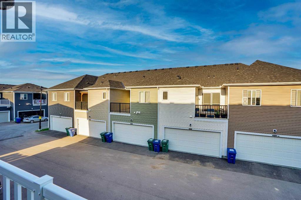 216 Windbury Lane SW, Airdrie, Alberta  T4B 5J5 - Photo 6 - A2298849