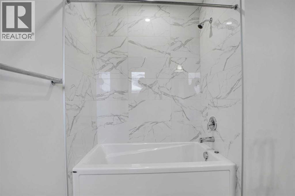 216 Windbury Lane SW, Airdrie, Alberta  T4B 5J5 - Photo 47 - A2298849