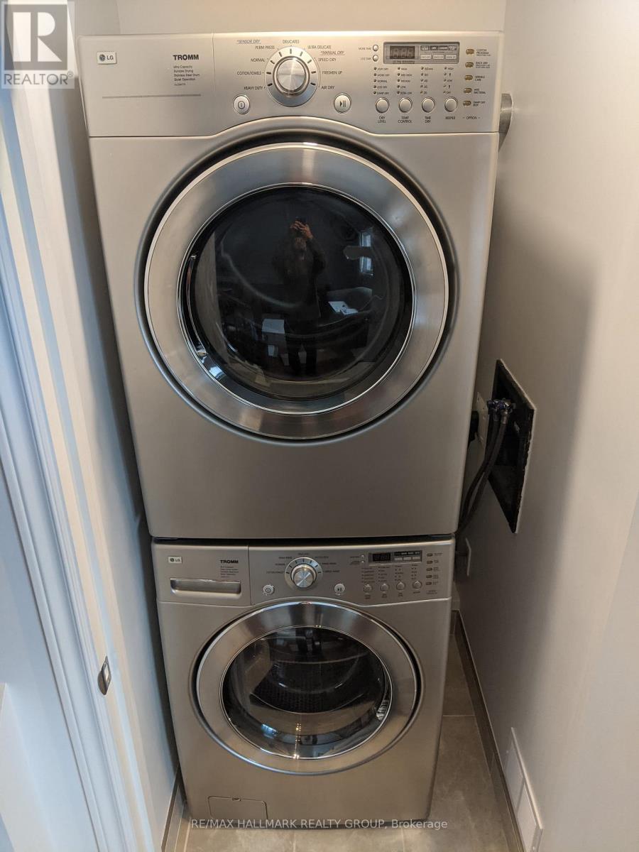 Upper Unit - 2409 Cheshire Road, Ottawa, Ontario  K2C 1G2 - Photo 12 - X12962164