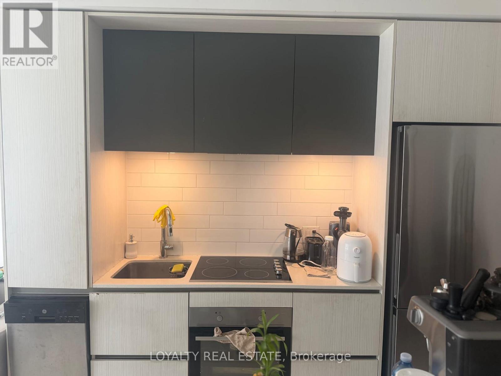 601 - 225 Sumach Street, Toronto, Ontario  M5A 3K3 - Photo 7 - C12962162