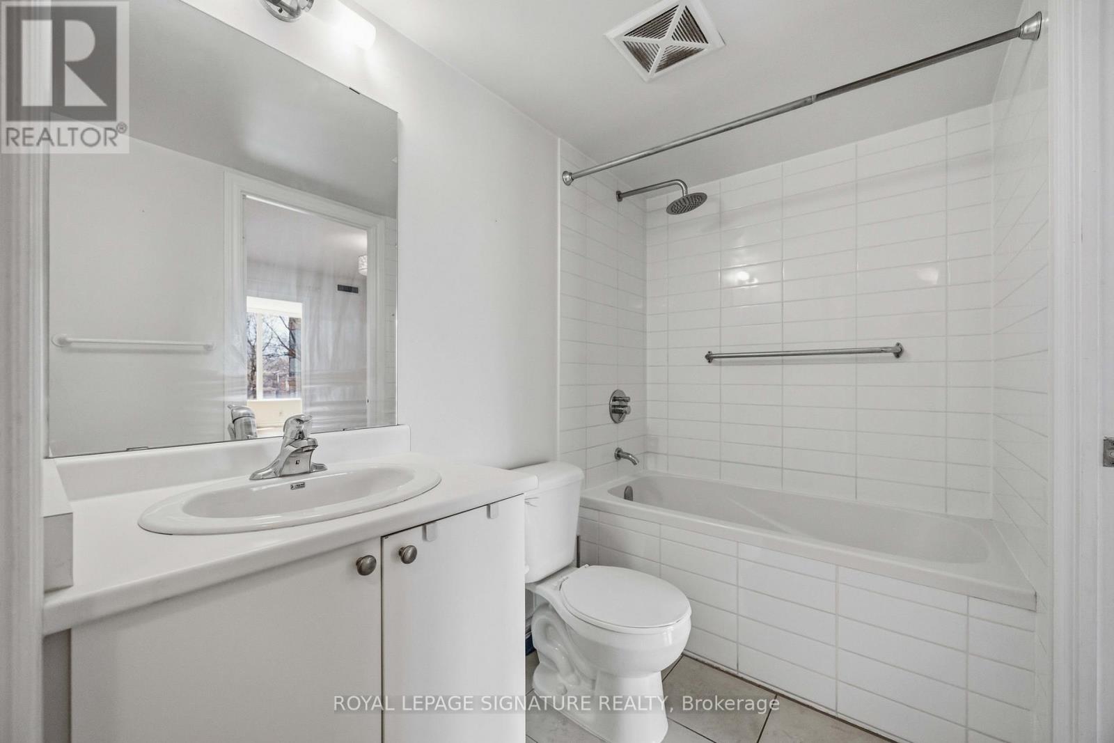 208 - 280 Donlands Avenue, Toronto, Ontario  M4J 3R4 - Photo 19 - E12962182