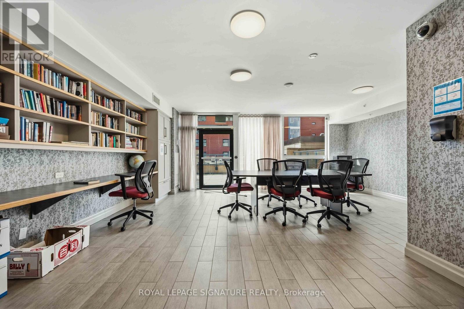 208 - 280 Donlands Avenue, Toronto, Ontario  M4J 3R4 - Photo 24 - E12962182