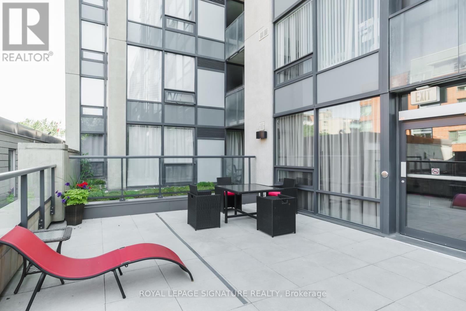 208 - 280 Donlands Avenue, Toronto, Ontario  M4J 3R4 - Photo 4 - E12962182