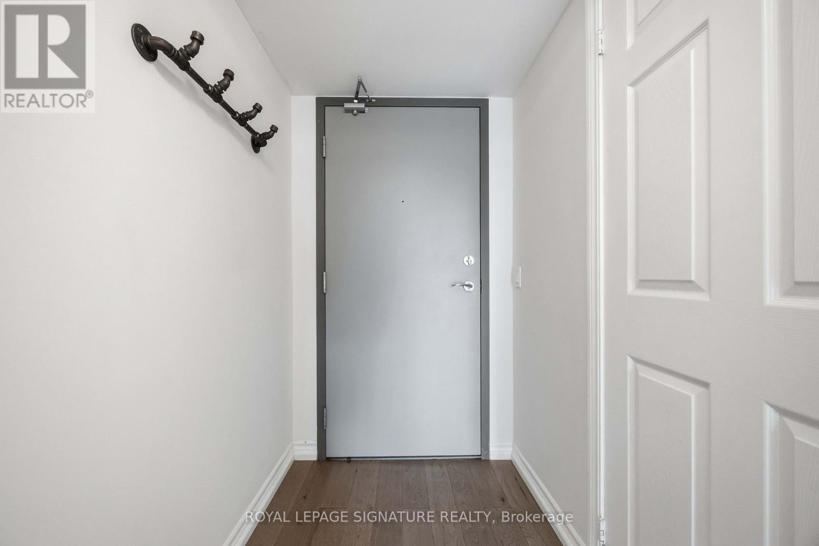 208 - 280 Donlands Avenue, Toronto, Ontario  M4J 3R4 - Photo 9 - E12962182