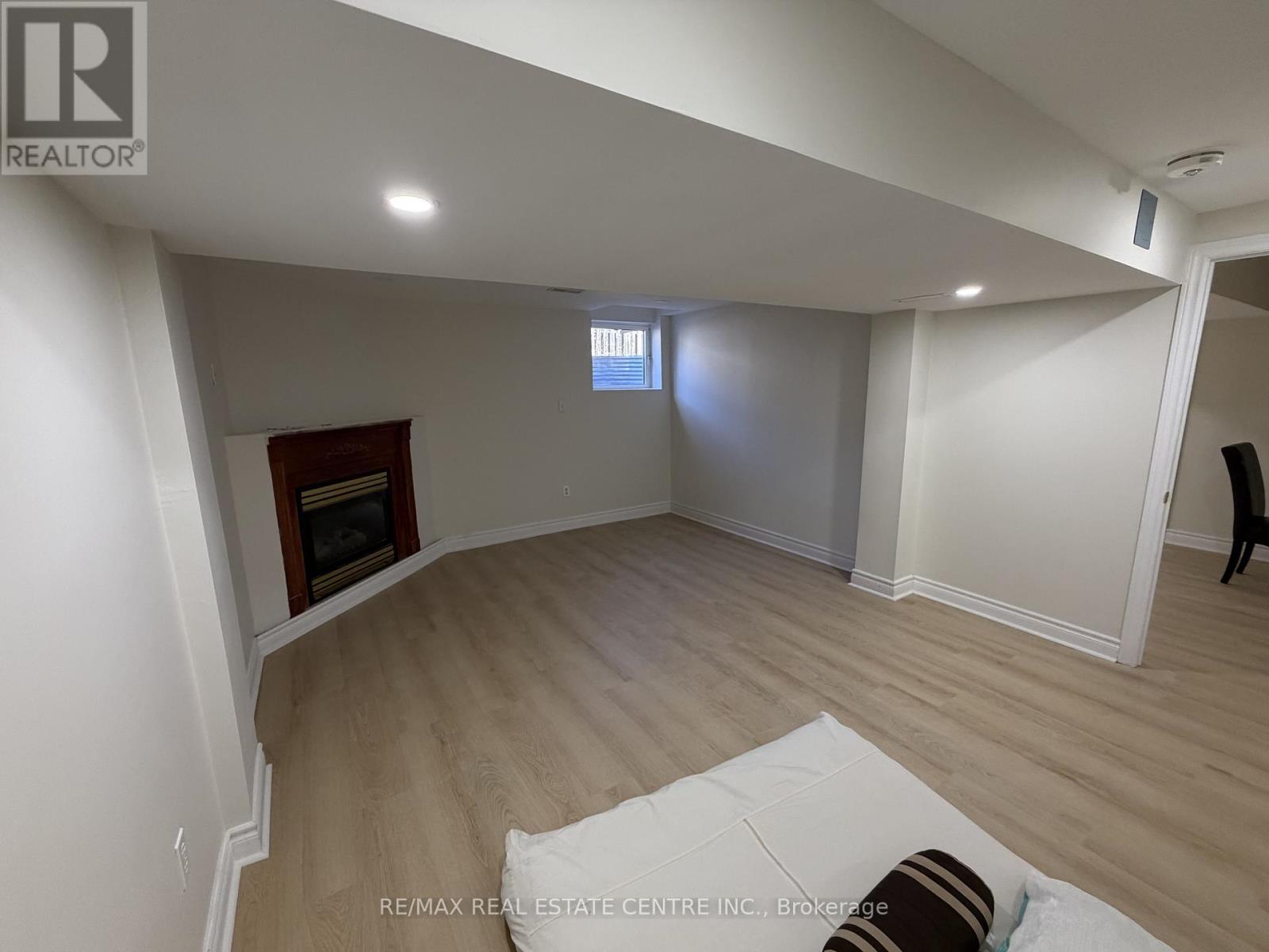 Bsmt - 10 Sheldon Drive, Ajax, Ontario  L1T 4K7 - Photo 15 - E12962190