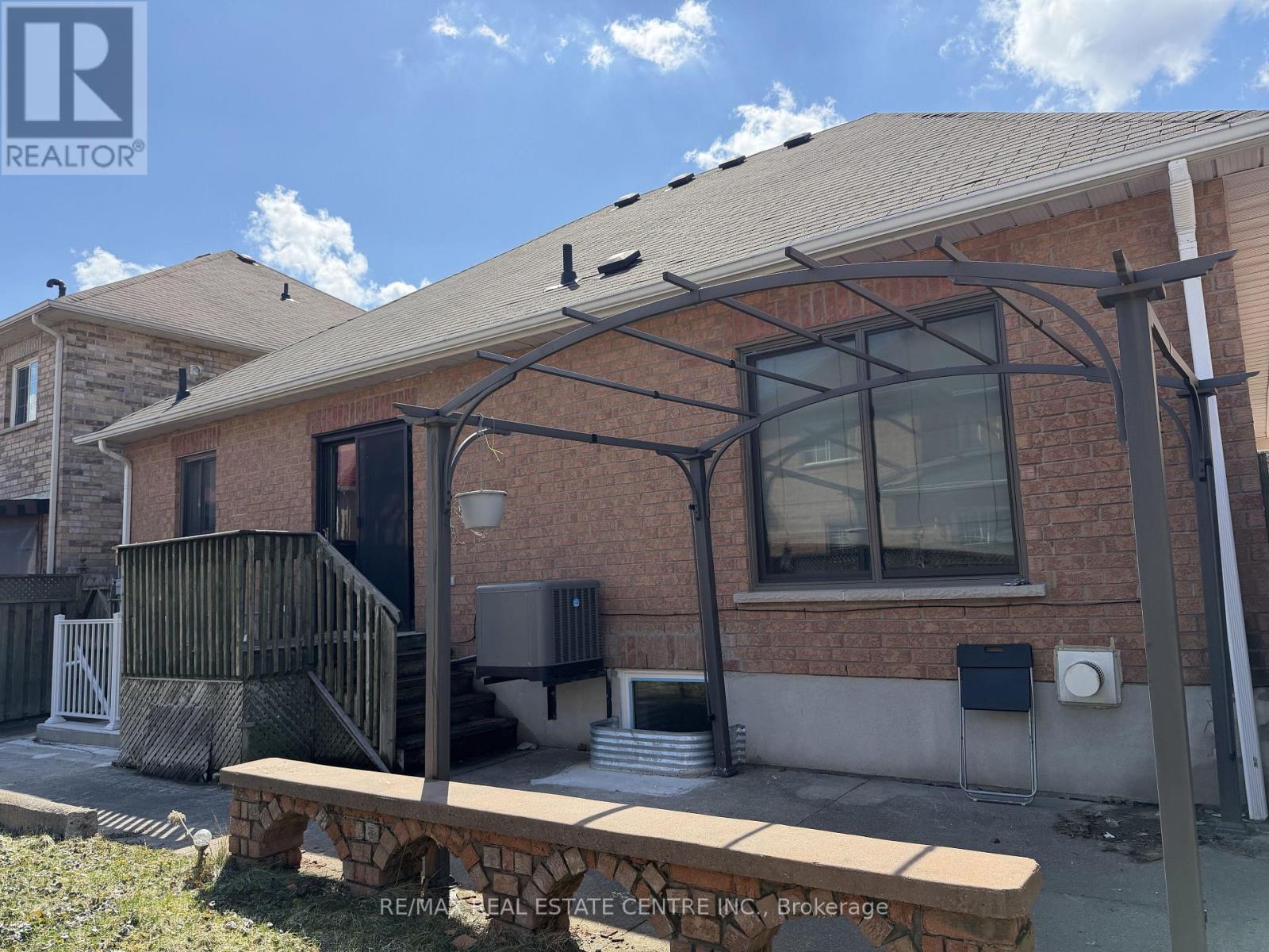 Bsmt - 10 Sheldon Drive, Ajax, Ontario  L1T 4K7 - Photo 18 - E12962190