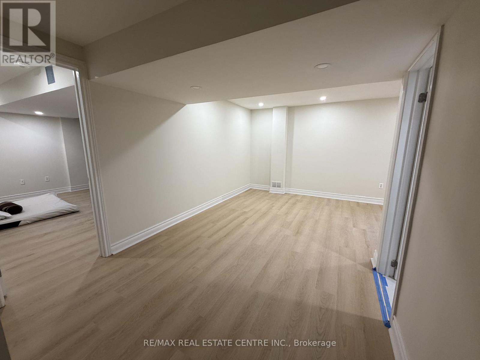 Bsmt - 10 Sheldon Drive, Ajax, Ontario  L1T 4K7 - Photo 5 - E12962190