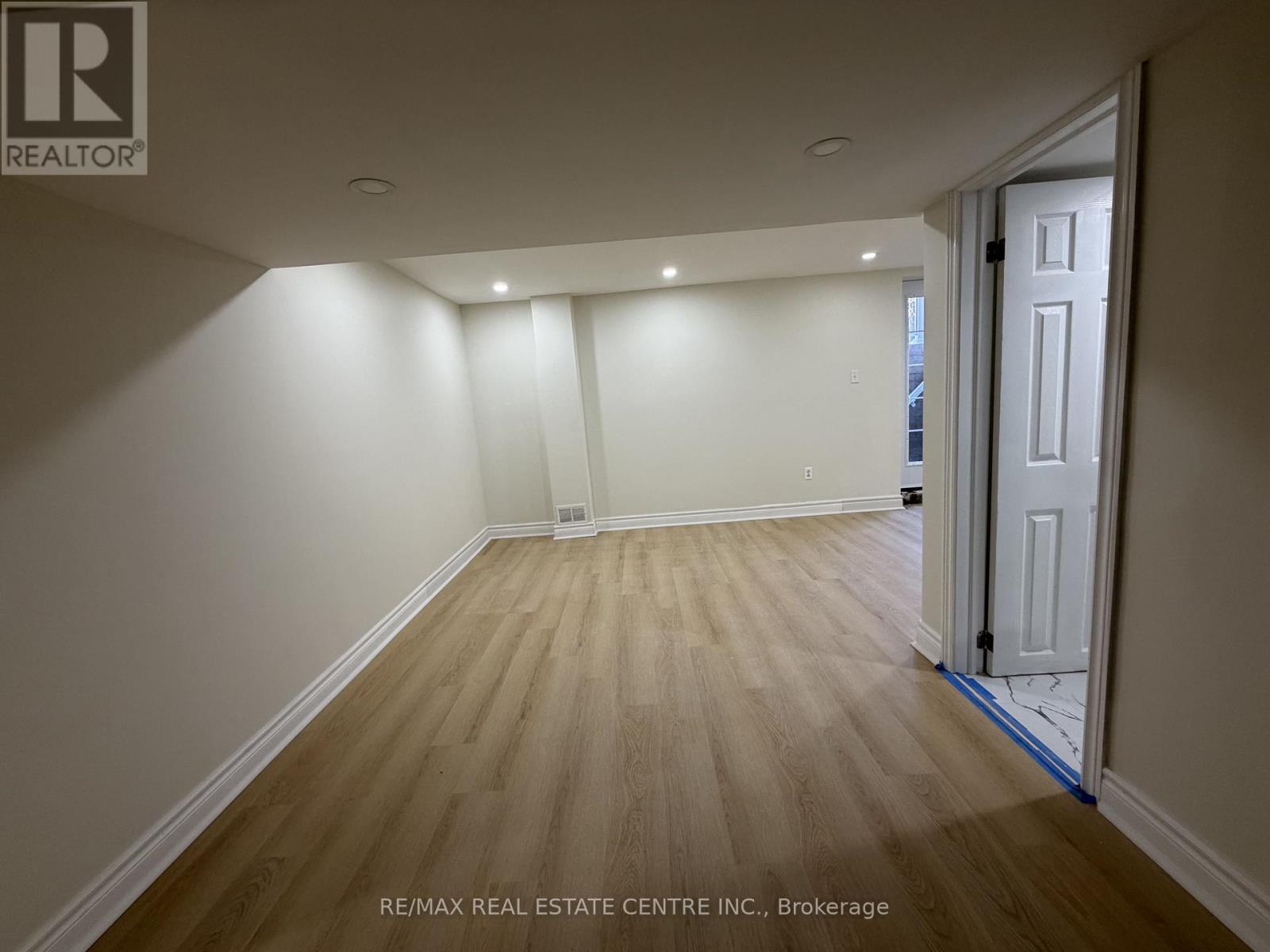 Bsmt - 10 Sheldon Drive, Ajax, Ontario  L1T 4K7 - Photo 6 - E12962190