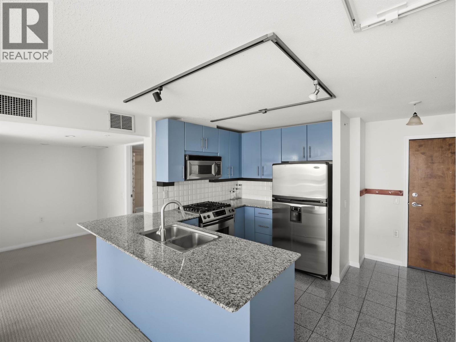 1404 188 E Esplanade, North Vancouver, British Columbia  V7L 4Y1 - Photo 13 - R3107187