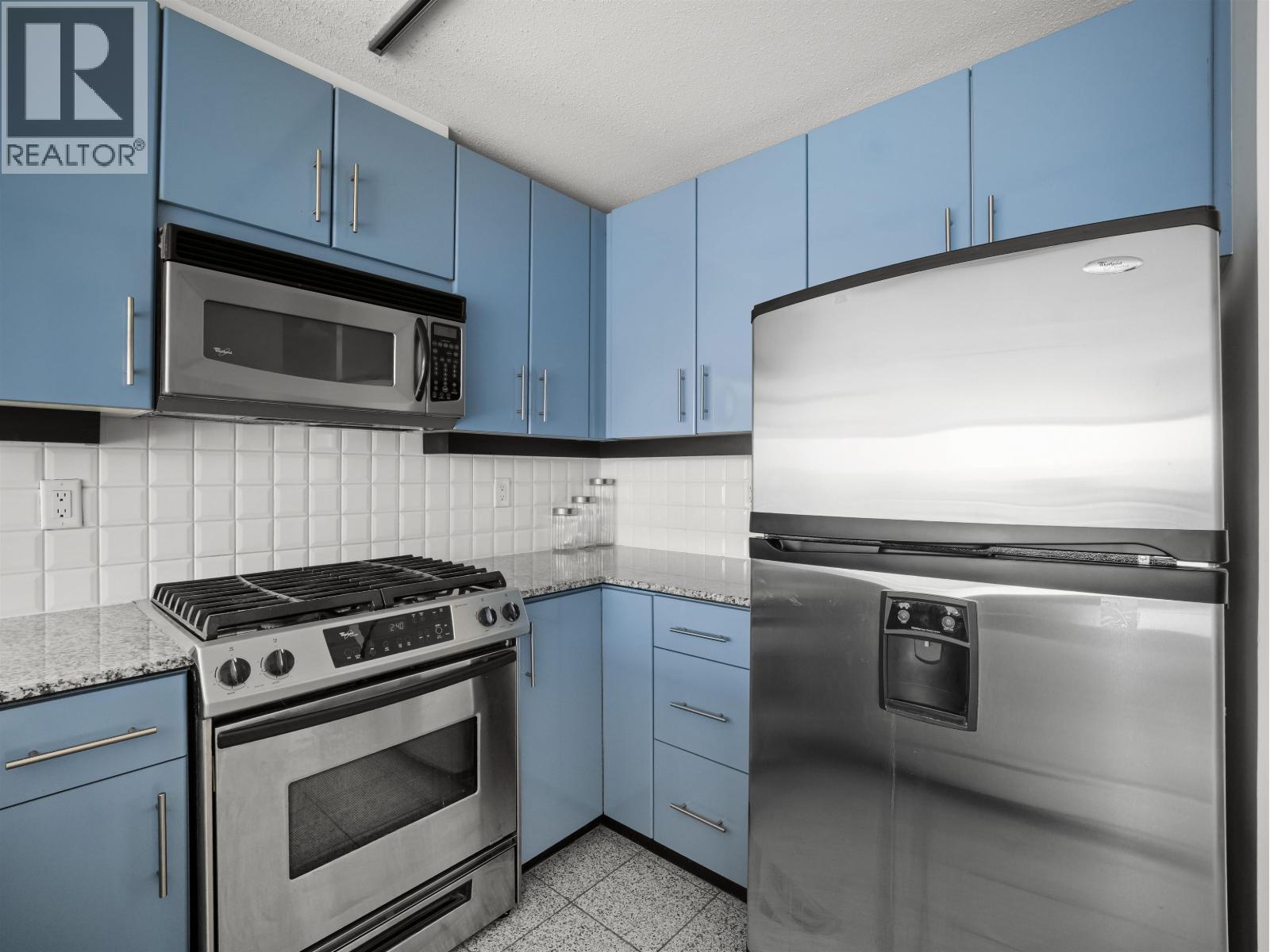 1404 188 E Esplanade, North Vancouver, British Columbia  V7L 4Y1 - Photo 14 - R3107187