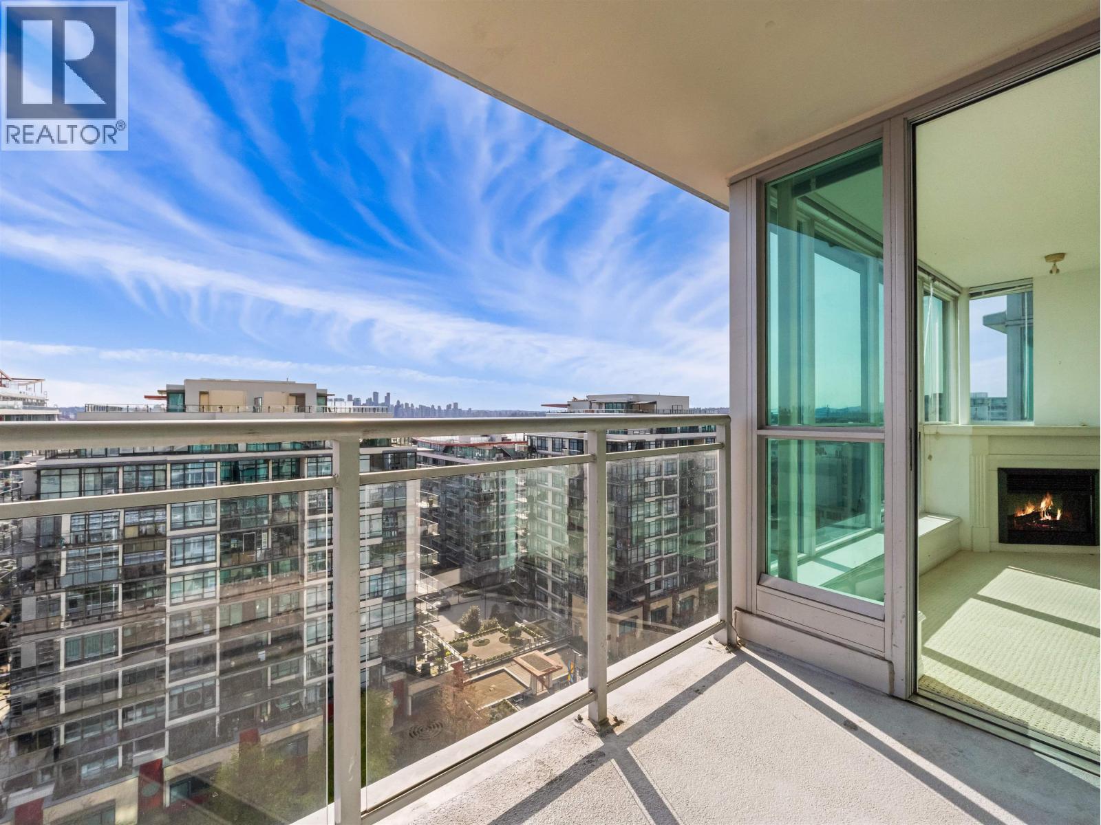 1404 188 E Esplanade, North Vancouver, British Columbia  V7L 4Y1 - Photo 2 - R3107187