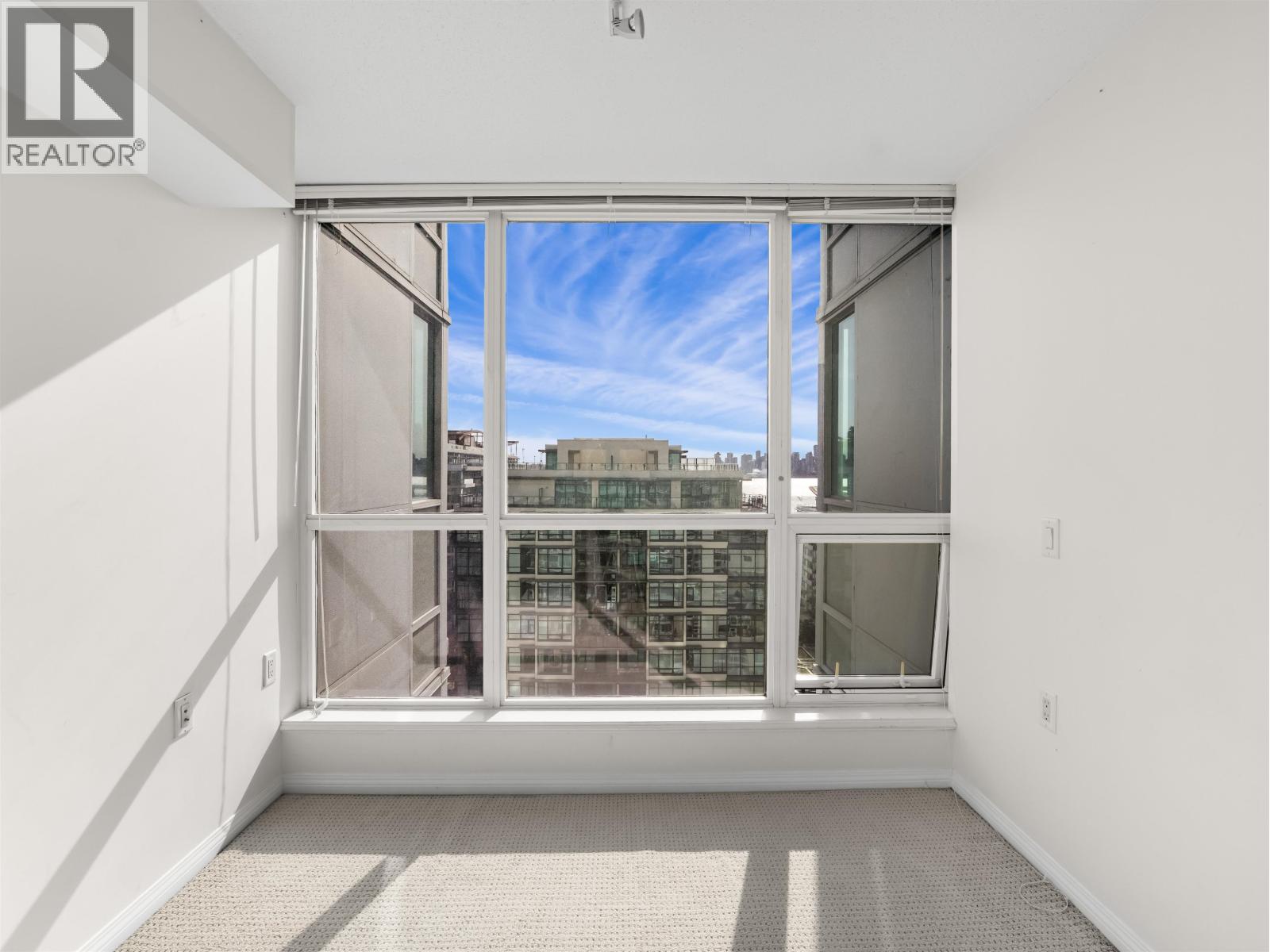 1404 188 E Esplanade, North Vancouver, British Columbia  V7L 4Y1 - Photo 24 - R3107187