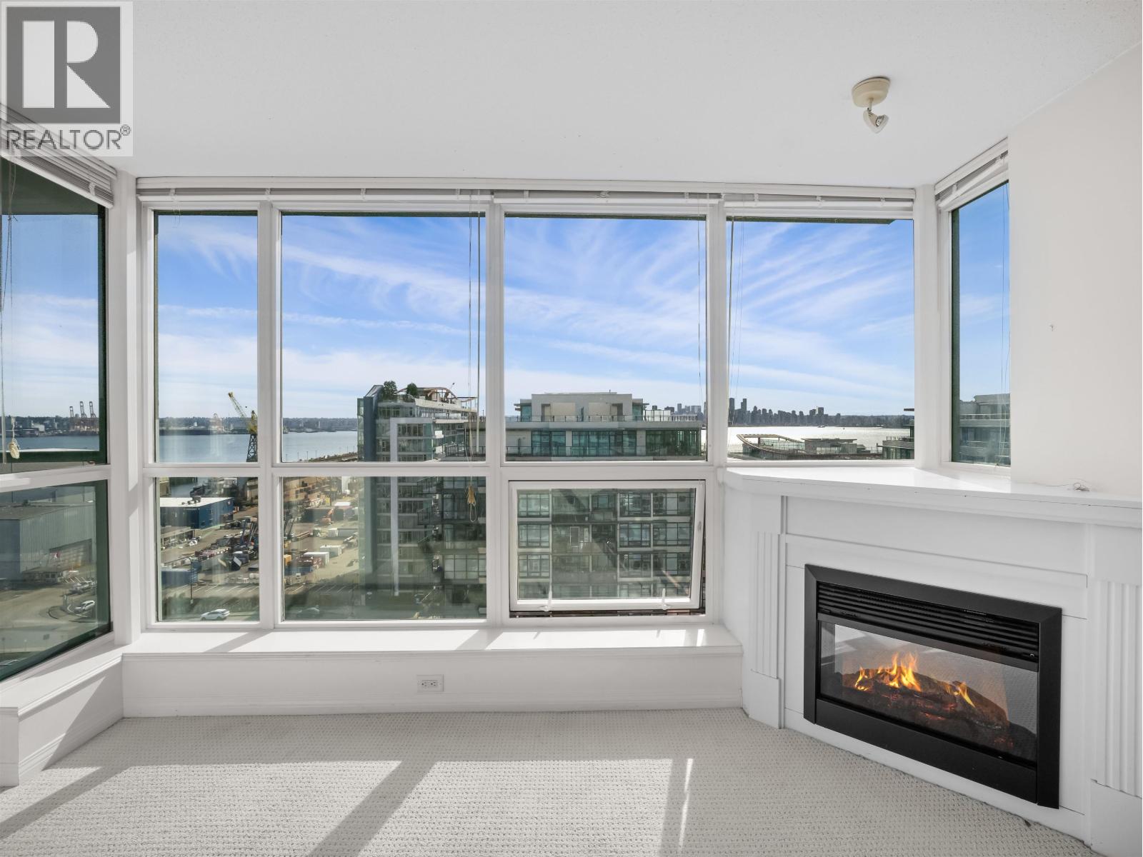 1404 188 E Esplanade, North Vancouver, British Columbia  V7L 4Y1 - Photo 5 - R3107187