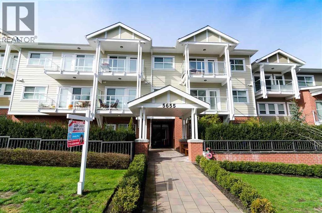 202 5655 INMAN AVENUE, Burnaby, British Columbia