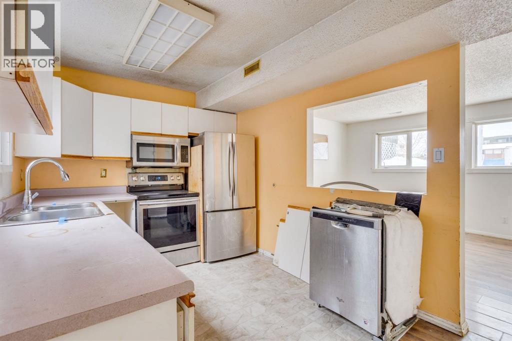 115 Raven Place, Fort Mcmurray, Alberta  T9H 4H8 - Photo 7 - A2298098