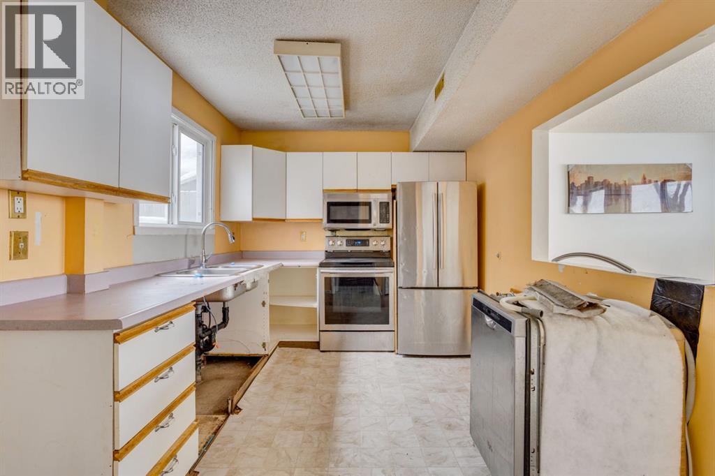 115 Raven Place, Fort Mcmurray, Alberta  T9H 4H8 - Photo 8 - A2298098