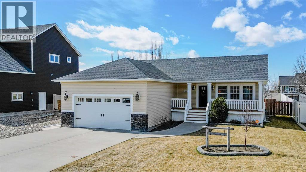 320 S 200 W, Raymond, Alberta  T0K 2S0 - Photo 3 - A2296274