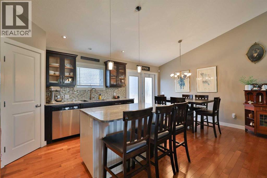 320 S 200 W, Raymond, Alberta  T0K 2S0 - Photo 8 - A2296274