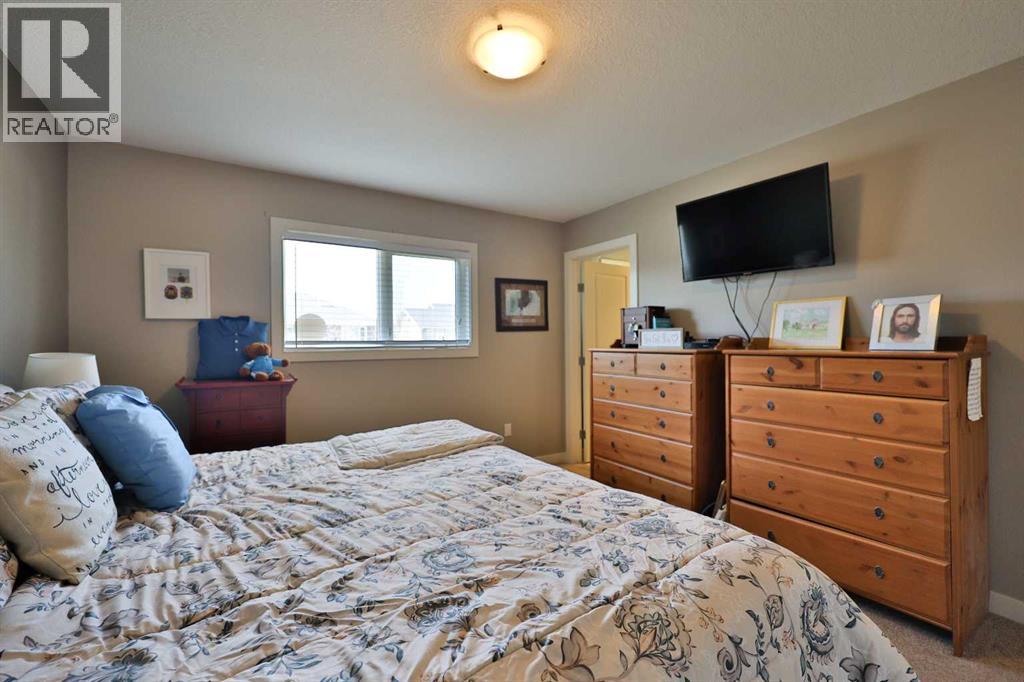 320 S 200 W, Raymond, Alberta  T0K 2S0 - Photo 20 - A2296274