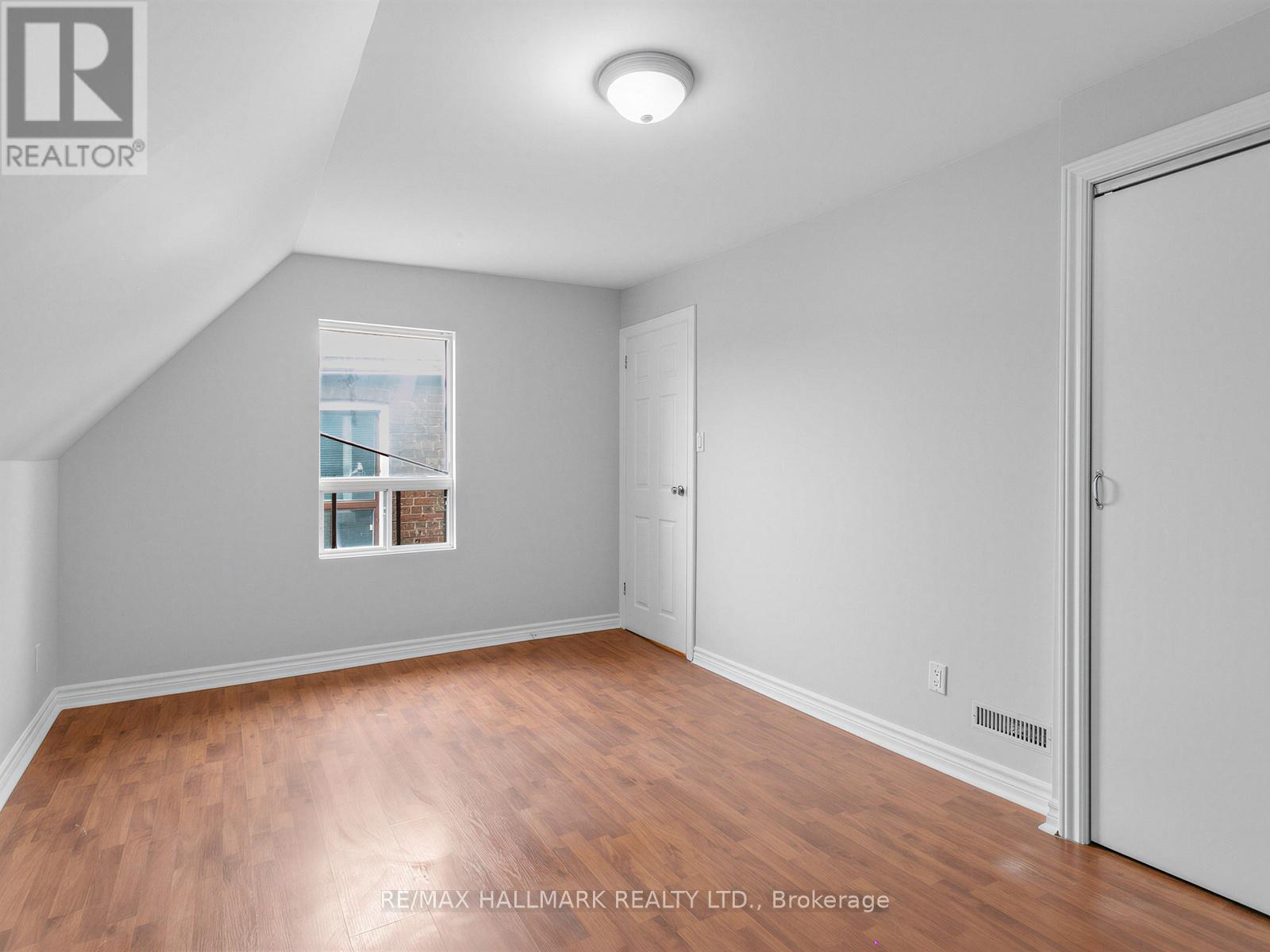 276 Grace Street, Toronto, Ontario  M6G 3A6 - Photo 19 - C12961602