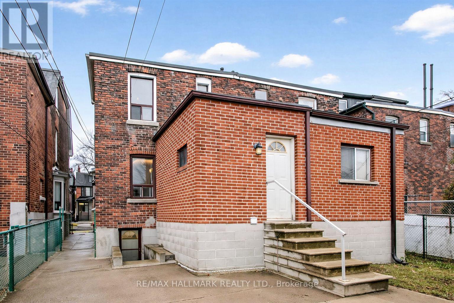 276 Grace Street, Toronto, Ontario  M6G 3A6 - Photo 32 - C12961602