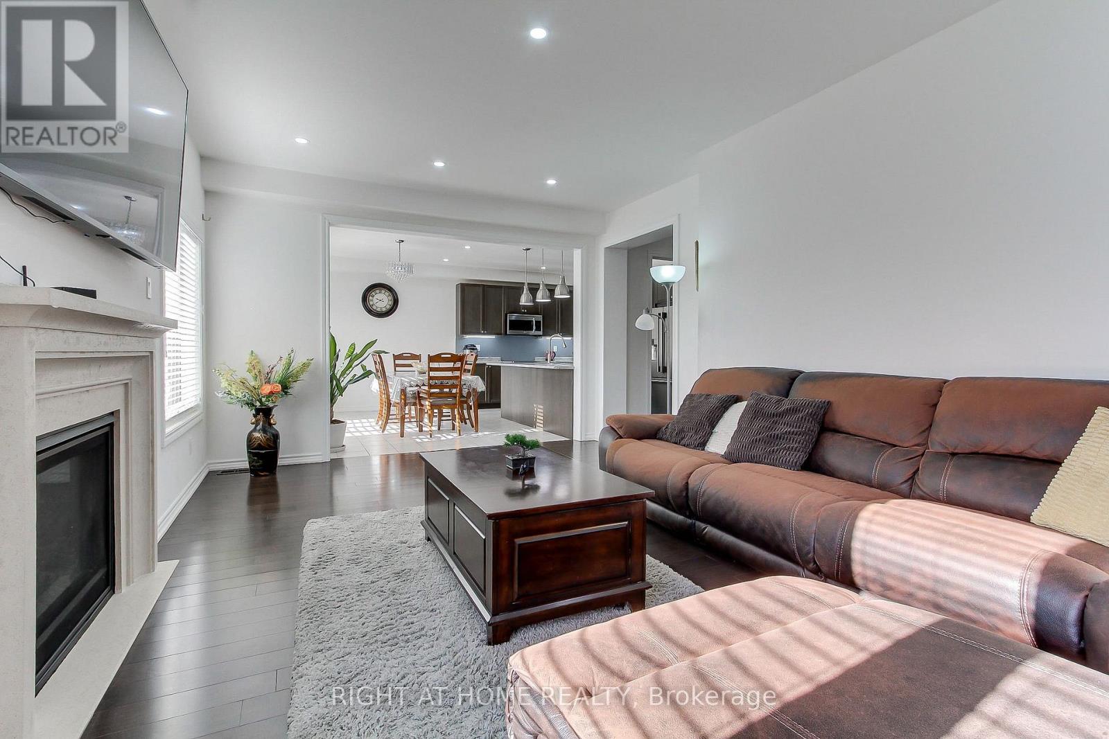 121 Hutchinson Drive, New Tecumseth, Ontario  L9R 0P6 - Photo 22 - N12962158