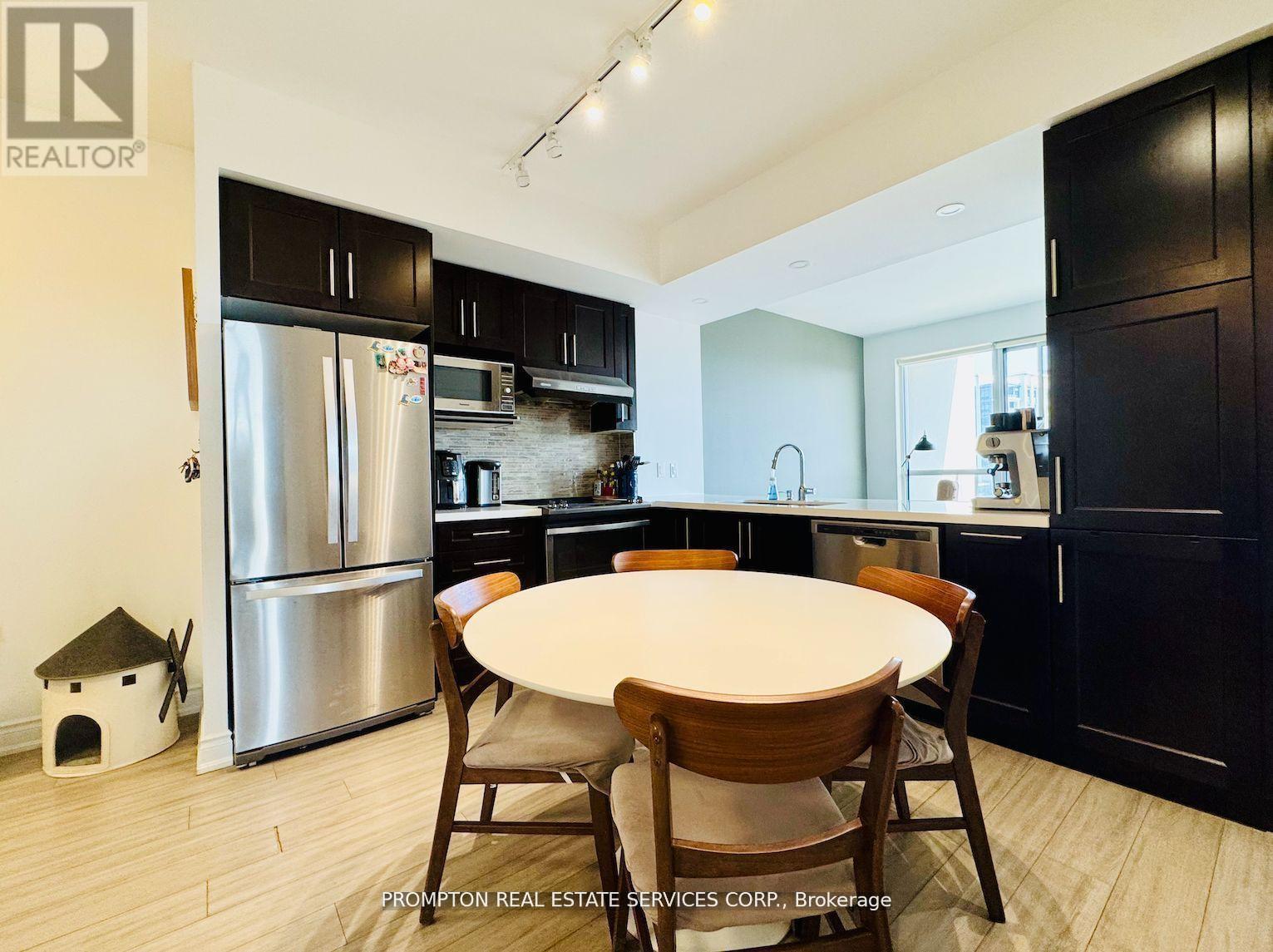 1208 - 38 Cedarland Drive, Markham, Ontario  L6G 0G7 - Photo 4 - N12962176