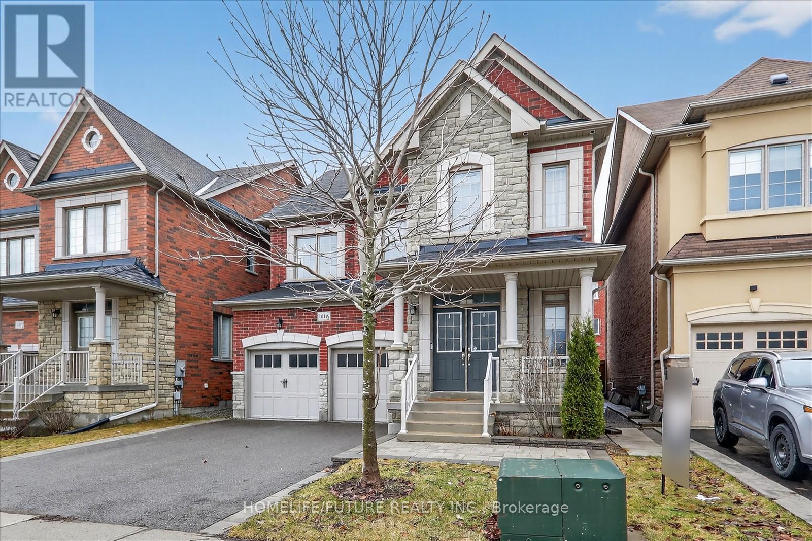 1016 Poppy Lane, Newmarket (Stonehaven-Wyndham), Ontario  L3X 3H6 - Photo 2 - N12962184