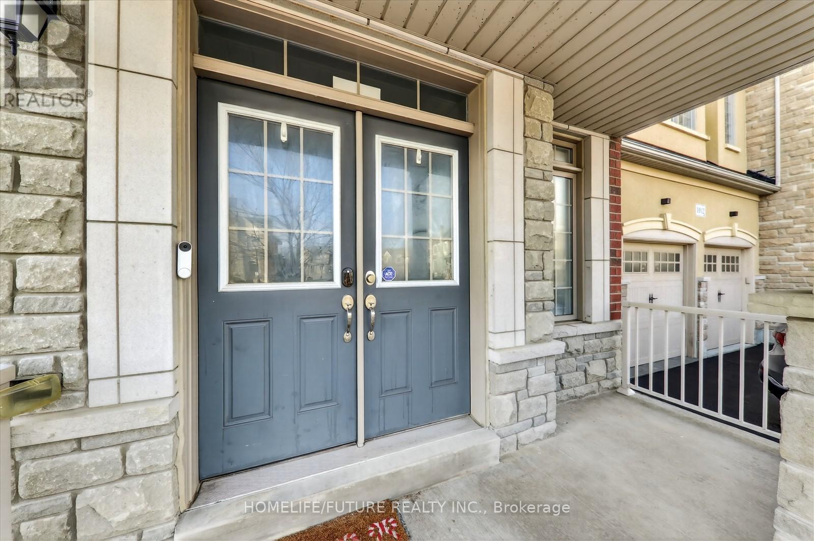 1016 Poppy Lane, Newmarket (Stonehaven-Wyndham), Ontario  L3X 3H6 - Photo 4 - N12962184