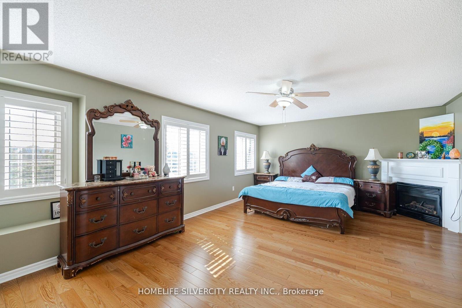 14 Oakhaven Road, Brampton, Ontario  L6P 2Y3 - Photo 15 - W12962156