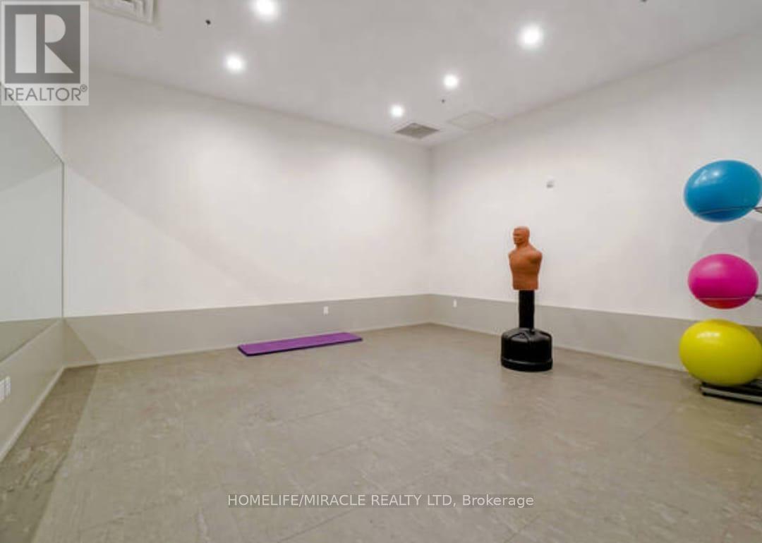 602 - 560 North Service Road, Grimsby, Ontario  L3M 0G3 - Photo 27 - X12962166