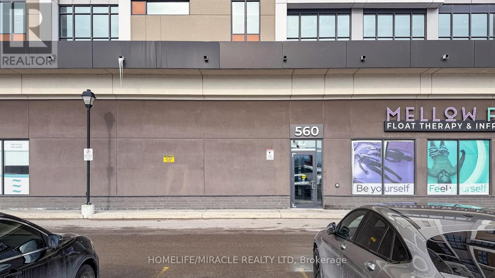 602 - 560 North Service Road, Grimsby, Ontario  L3M 0G3 - Photo 3 - X12962166