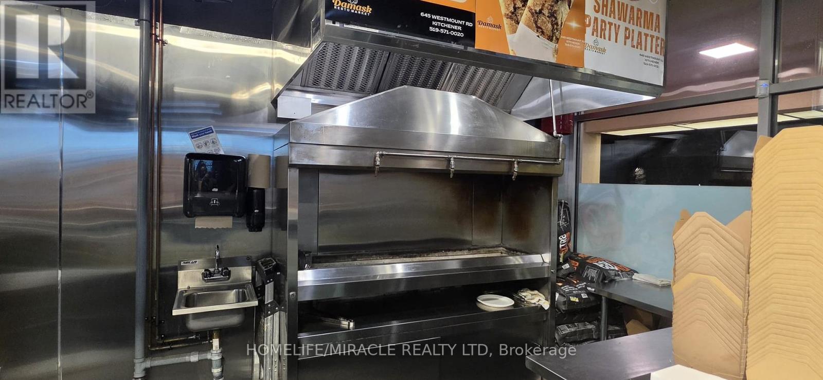 8 - 645 Westmount Road E, Kitchener, Ontario  N2E 3S3 - Photo 8 - X12962170