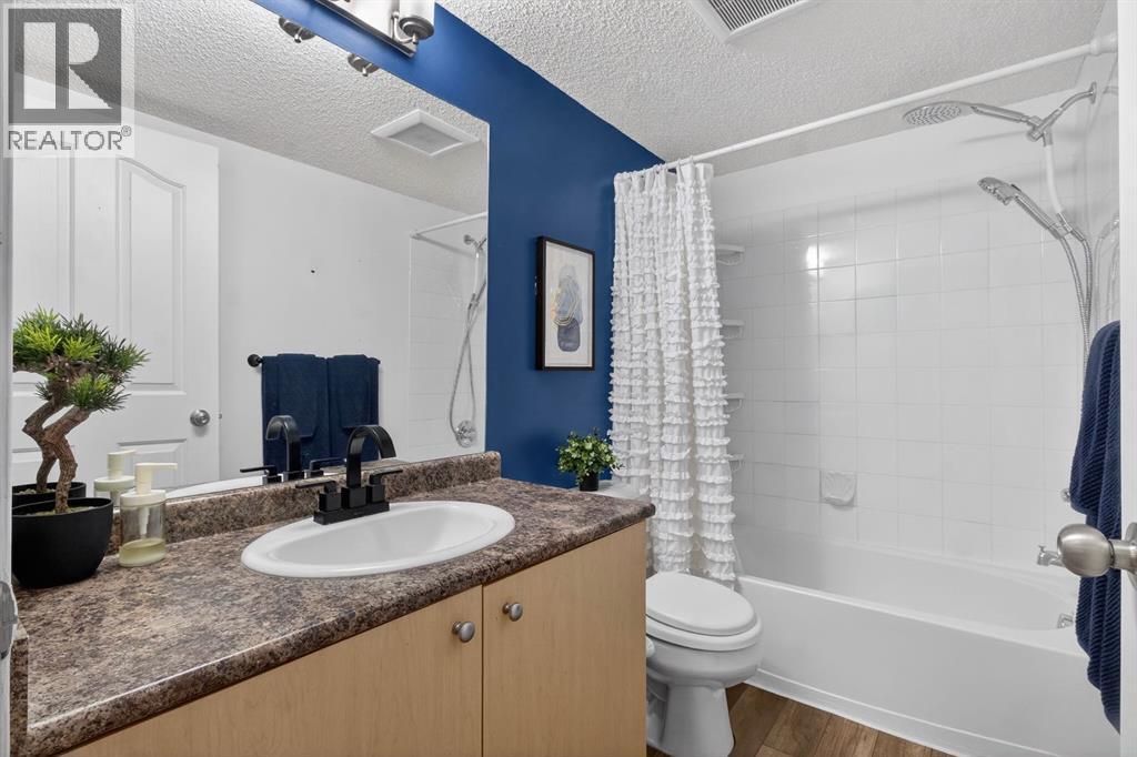 8117, 304 Mackenzie Way SW, Airdrie, Alberta  T4B 2W4 - Photo 15 - A2291901