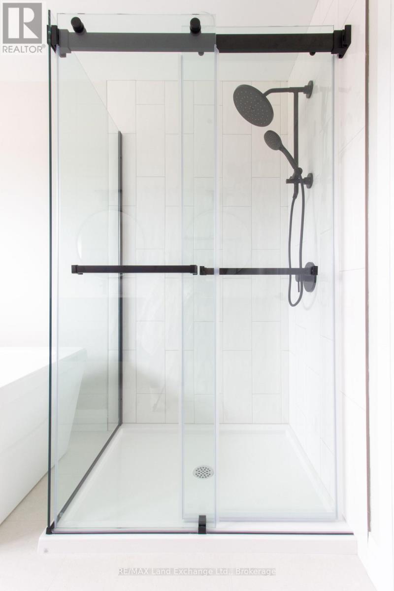 27 Lakeforest Drive, Saugeen Shores, Ontario  N0H 2L0 - Photo 25 - X12219188