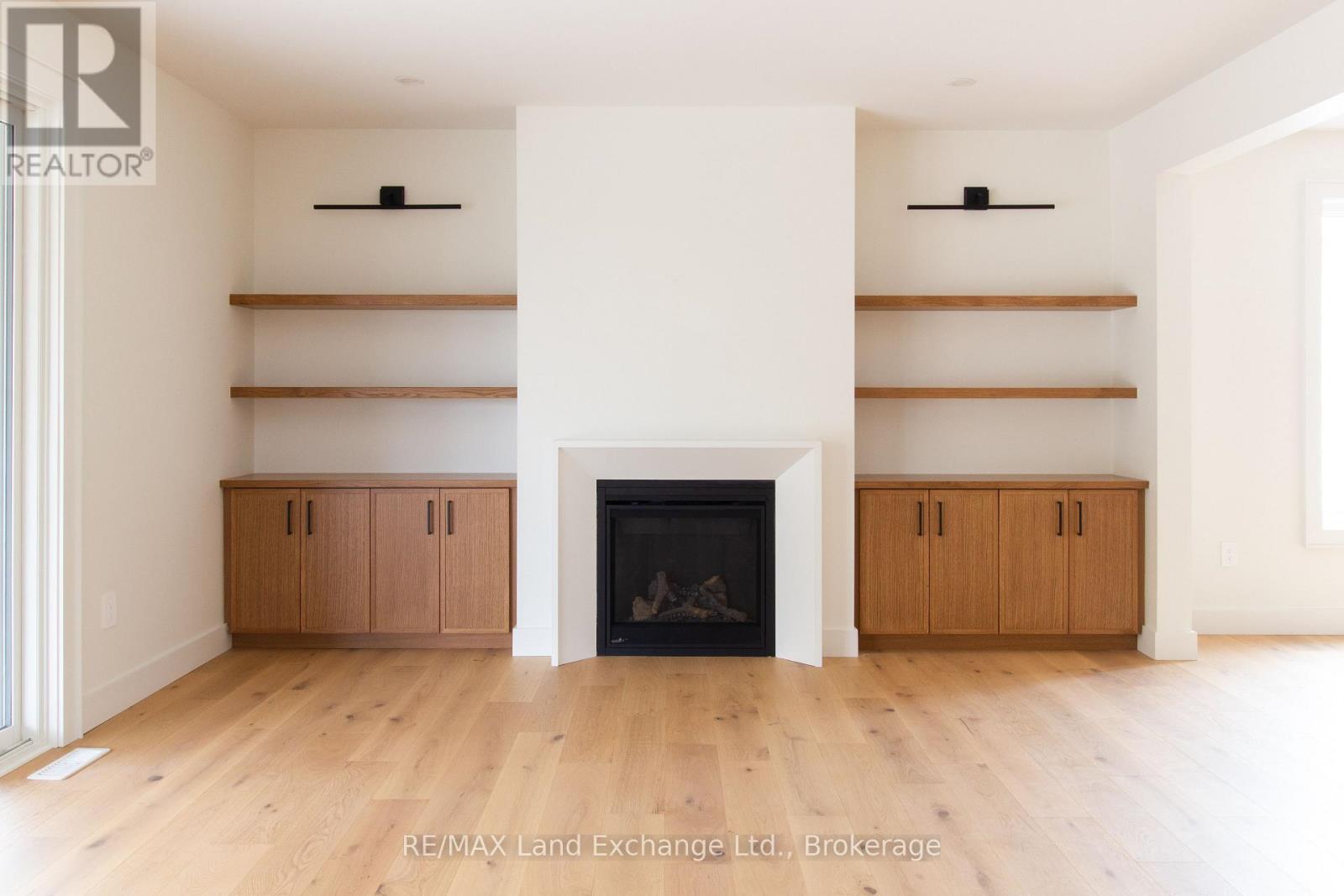 19 Marshall Place, Saugeen Shores, Ontario  N0H 2L0 - Photo 18 - X12219198