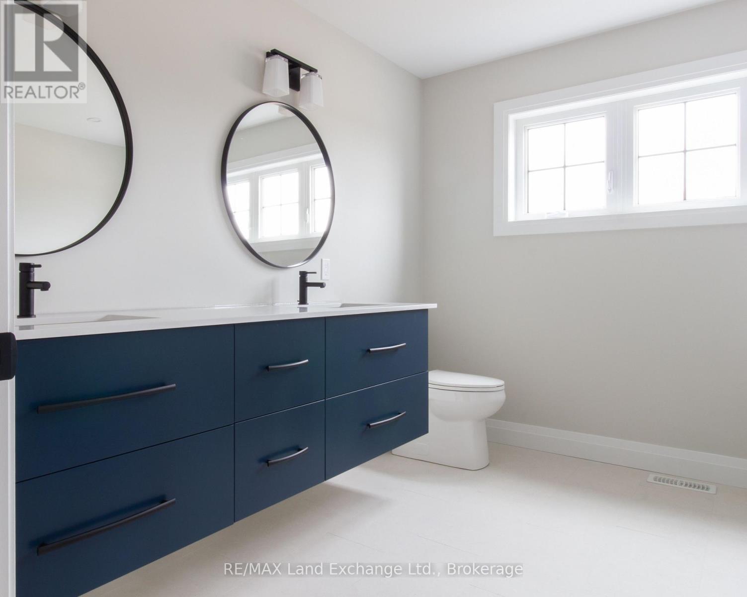 19 Marshall Place, Saugeen Shores, Ontario  N0H 2L0 - Photo 21 - X12219198