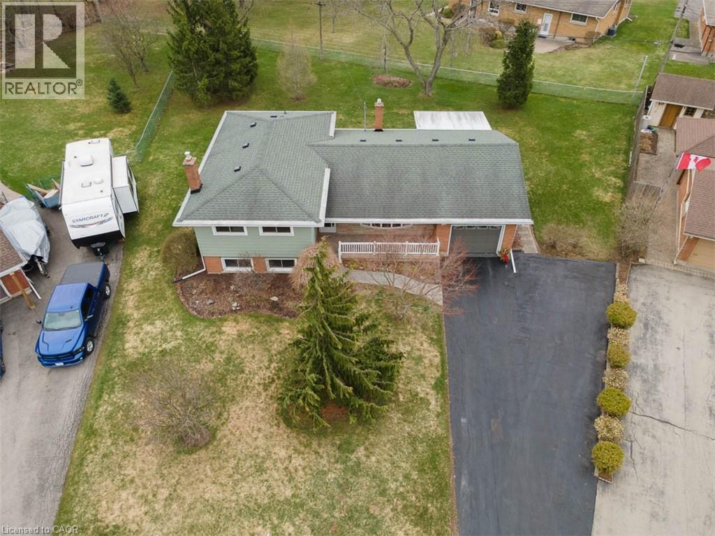 1 Heather Court, Welland, Ontario  L3C 4P6 - Photo 6 - 40817835