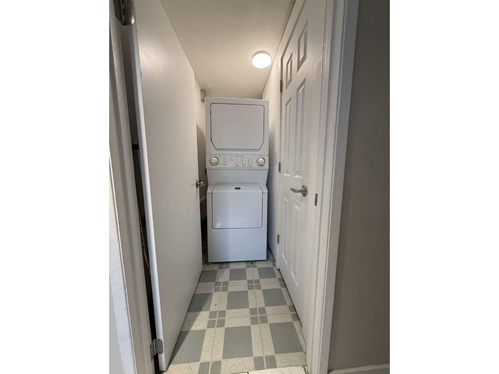 Basement Suite 11647 81 Avenue, Delta, British Columbia  V4C 2A8 - Photo 4 - R3107207