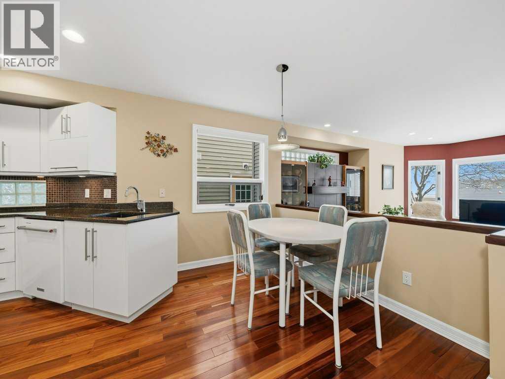 237 28 Avenue NW, Calgary, Alberta  T2M 2K5 - Photo 9 - A2297755