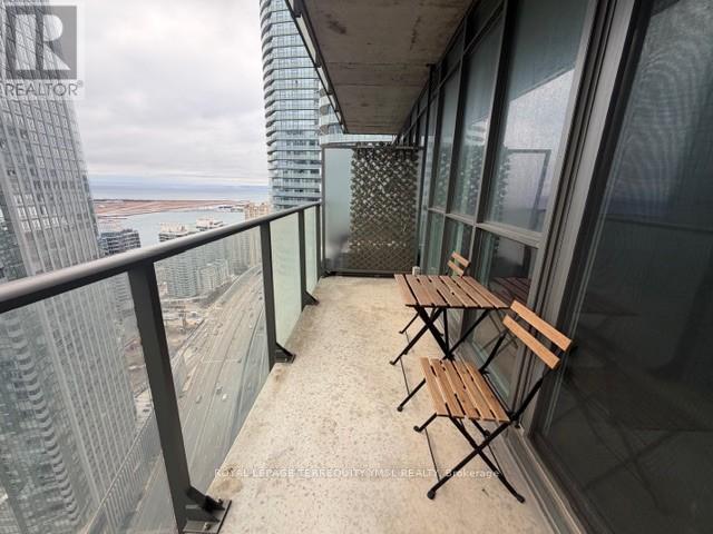 3709 - 55 Bremner Boulevard, Toronto, Ontario  M5J 0A6 - Photo 11 - C12962206