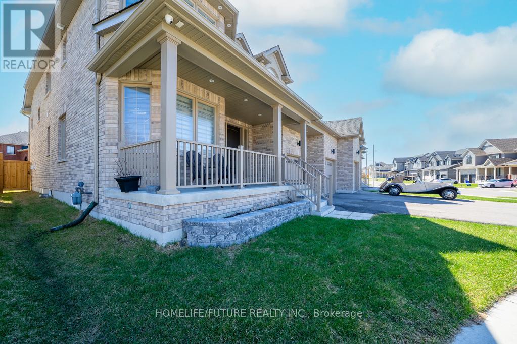 27 Higham Place, Clarington, Ontario  L1C 7G5 - Photo 3 - E12962194