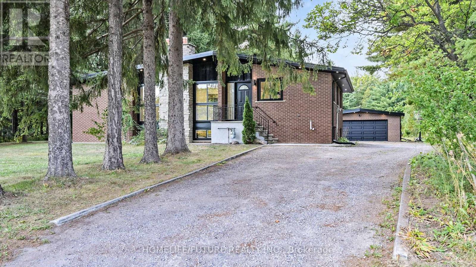 474 TAUNTON ROAD W, Ajax, Ontario