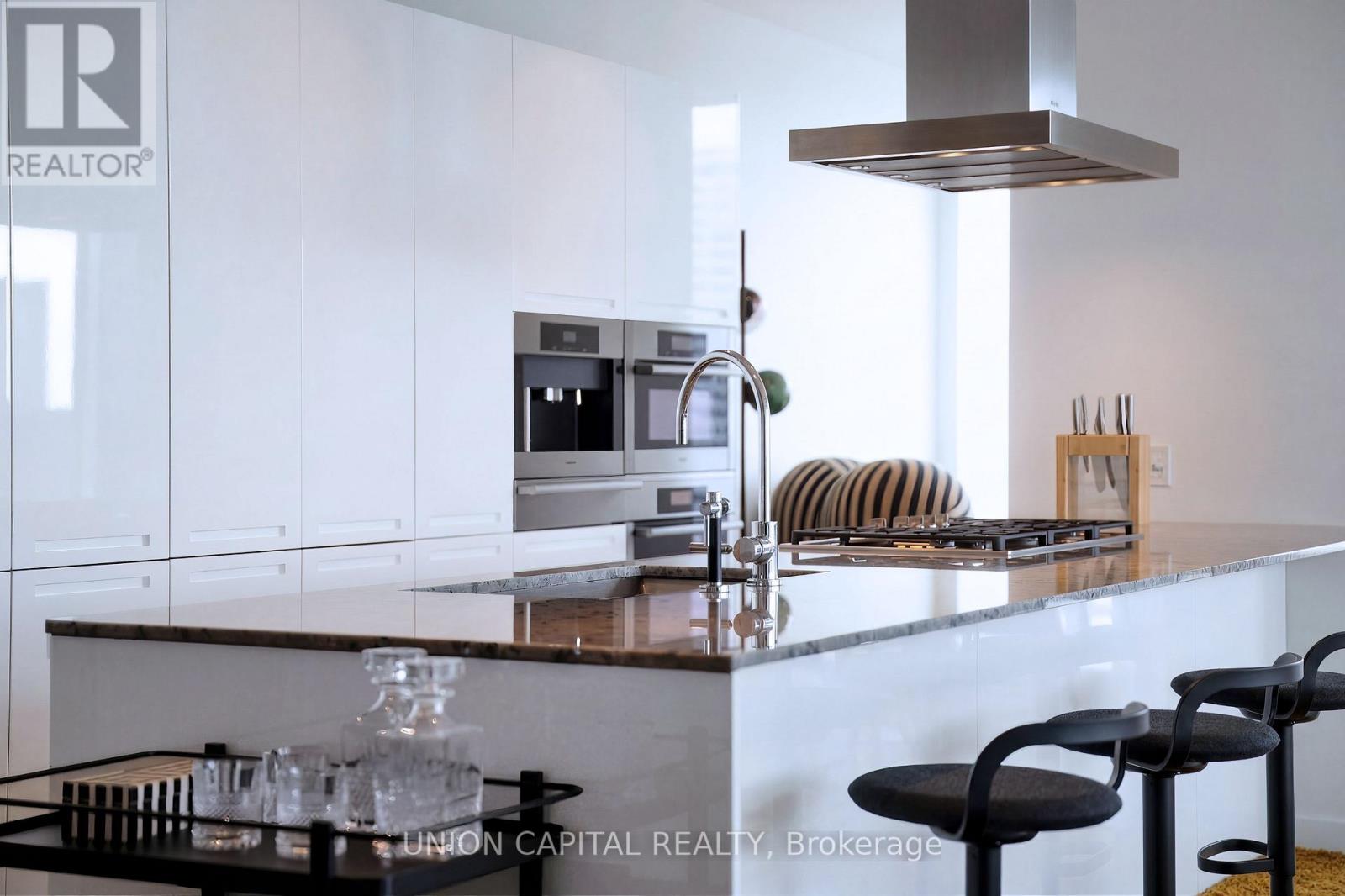 5508 - 180 University Avenue, Toronto, Ontario  M5H 0A2 - Photo 9 - C12959530