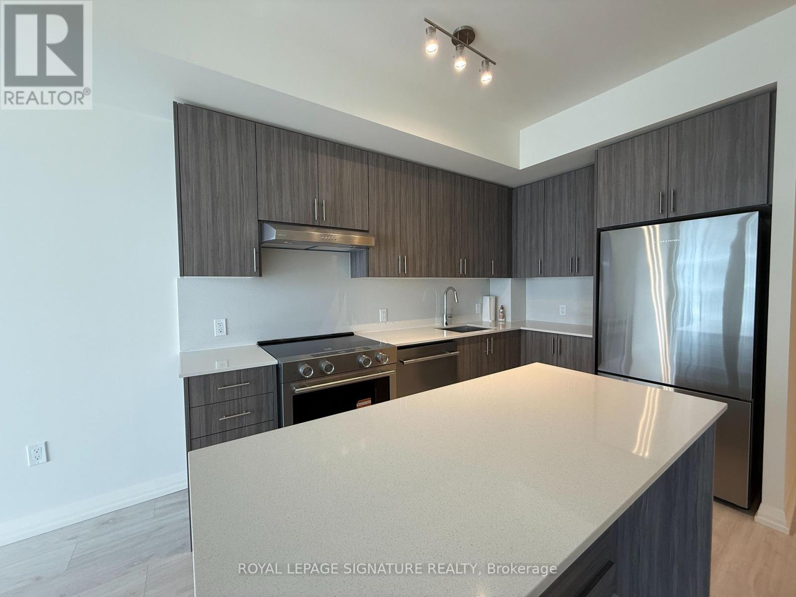 2202 - 27 KORDA GATE, Vaughan, Ontario