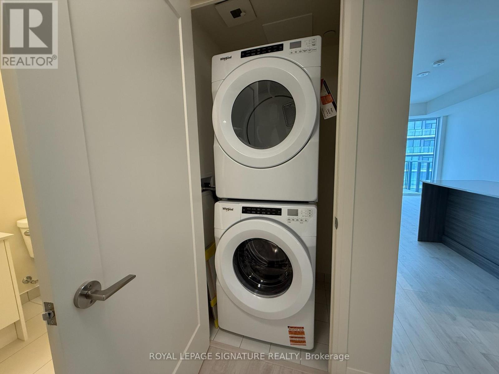 2202 - 27 Korda Gate, Vaughan, Ontario  L4K 0P6 - Photo 2 - N12962204